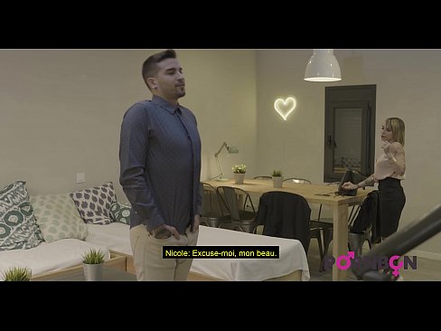 ❤️ PORNBCN 4K Uma mulher madura com mamas grandes quer ser um gigolô jovem fodido anal com um grande amortismo de broche de pinto duro estilo cão de foder, lambendo o orgasmo do cachorro legenda francesa Pornuts em nós ❌️