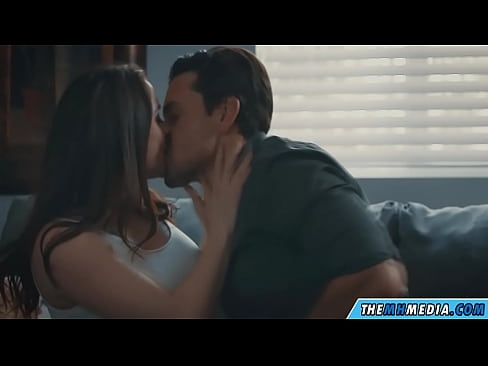 ❤️ Sexo romântico com uma boa mãe mocinha Pornuts em nós ❌️